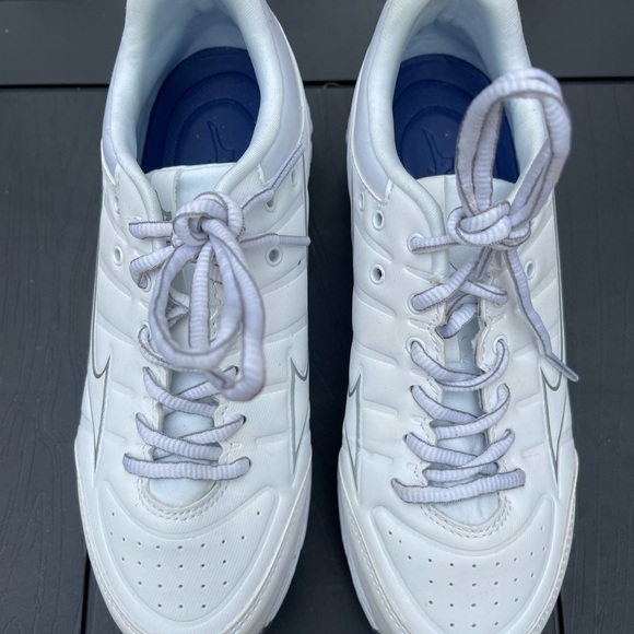 Mizuno Womens 9 Spike Swift Metal Softball Cleats Sz 7 - Picture 3 of 8